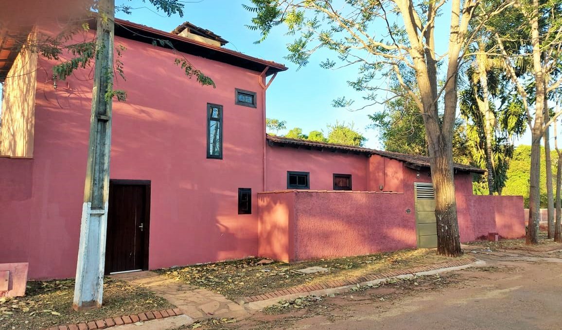 Venda de Casa em Pirenópolis é na Siqueira Imobiliária de Pirenópolis / Imobiliária de Goiás / Imobiliária do Brasil / Imobiliária do Centro-Oeste / Pirenópolis Imóveis / Imóveis Pirenópolis / Imobiliária de Pirenópolis / Pirenópolis Imobiliária / Goiás Imóveis / Brasil Imóveis / Pirenópolis / Goiás / Brasil / Siqueira Imobiliária de Goiás / Consultoria Imobiliária / Consultor Imobiliário / Venda de Imóveis Pirenópolis / Melhor Imobiliária de Pirenópolis / Venda de pousadas / Venda de terrenos / venda de casas/ Venda de Lotes / Venda de Chácara / Venda de Fazenda / Venda de Apartamentos / Venda de Flat / Venda de Sítio / Brasília Imóveis / Goiânia Imóveis / Imobiliária de Goiânia / Imobiliária de Brasília/ Imobiliária em Pirenópolis / Imobiliária de Pirenópolis / Condomínio Fechado Vaga Fogo / Condomínio Paço da Estalagem / Condomínio Parque da Estalagem / Condomínio Quinta do Sol / Condomínio Fechado Pirenópolis / Cachoeiras Pirenópolis / Restaurante Pirenópolis / Imóveis Pirenópolis / Chácara Rio das Almas