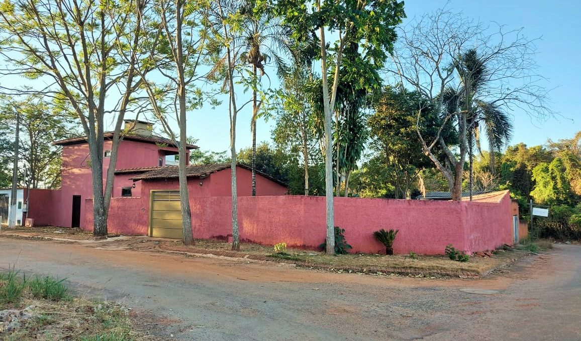 Venda de Casa em Pirenópolis é na Siqueira Imobiliária de Pirenópolis / Imobiliária de Goiás / Imobiliária do Brasil / Imobiliária do Centro-Oeste / Pirenópolis Imóveis / Imóveis Pirenópolis / Imobiliária de Pirenópolis / Pirenópolis Imobiliária / Goiás Imóveis / Brasil Imóveis / Pirenópolis / Goiás / Brasil / Siqueira Imobiliária de Goiás / Consultoria Imobiliária / Consultor Imobiliário / Venda de Imóveis Pirenópolis / Melhor Imobiliária de Pirenópolis / Venda de pousadas / Venda de terrenos / venda de casas/ Venda de Lotes / Venda de Chácara / Venda de Fazenda / Venda de Apartamentos / Venda de Flat / Venda de Sítio / Brasília Imóveis / Goiânia Imóveis / Imobiliária de Goiânia / Imobiliária de Brasília/ Imobiliária em Pirenópolis / Imobiliária de Pirenópolis / Condomínio Fechado Vaga Fogo / Condomínio Paço da Estalagem / Condomínio Parque da Estalagem / Condomínio Quinta do Sol / Condomínio Fechado Pirenópolis / Cachoeiras Pirenópolis / Restaurante Pirenópolis / Imóveis Pirenópolis / Chácara Rio das Almas