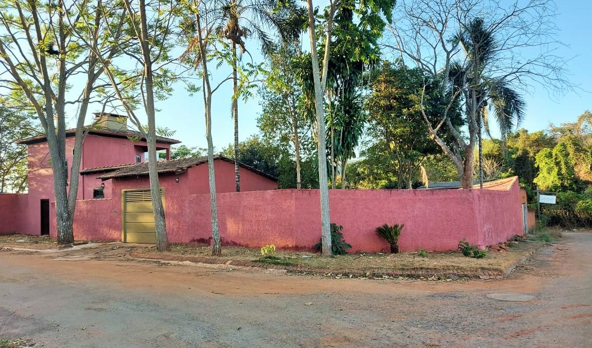 Venda de Casa em Pirenópolis é na Siqueira Imobiliária de Pirenópolis / Imobiliária de Goiás / Imobiliária do Brasil / Imobiliária do Centro-Oeste / Pirenópolis Imóveis / Imóveis Pirenópolis / Imobiliária de Pirenópolis / Pirenópolis Imobiliária / Goiás Imóveis / Brasil Imóveis / Pirenópolis / Goiás / Brasil / Siqueira Imobiliária de Goiás / Consultoria Imobiliária / Consultor Imobiliário / Venda de Imóveis Pirenópolis / Melhor Imobiliária de Pirenópolis / Venda de pousadas / Venda de terrenos / venda de casas/ Venda de Lotes / Venda de Chácara / Venda de Fazenda / Venda de Apartamentos / Venda de Flat / Venda de Sítio / Brasília Imóveis / Goiânia Imóveis / Imobiliária de Goiânia / Imobiliária de Brasília/ Imobiliária em Pirenópolis / Imobiliária de Pirenópolis / Condomínio Fechado Vaga Fogo / Condomínio Paço da Estalagem / Condomínio Parque da Estalagem / Condomínio Quinta do Sol / Condomínio Fechado Pirenópolis / Cachoeiras Pirenópolis / Restaurante Pirenópolis / Imóveis Pirenópolis / Chácara Rio das Almas